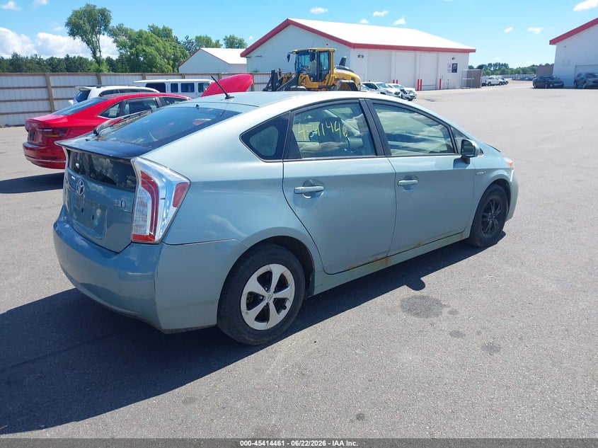 2013 Toyota Prius VIN JTDKN3DU8D1652051 IAAI salvage auction — NORMAL WEAR, Clear (Wisconsin), sold $875 on 2026-07-21 (photo 4)