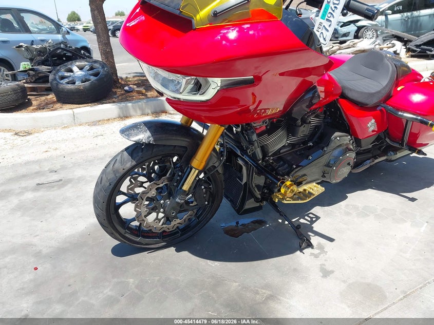 2025 Harley-davidson Road glide VIN 1HD1TL823SB950541 IAAI salvage auction — FRONT END, Salvage Title, sold $19,500 on 2026-07-31 (photo 2)