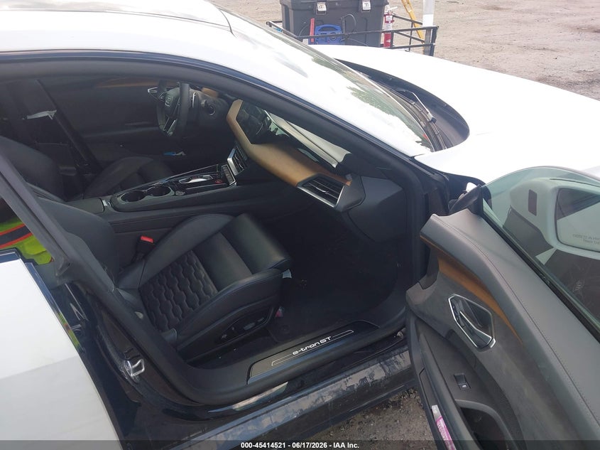 2024 Audi E-tron gt VIN WAUFJBFW5R7004741 IAAI salvage auction — UNDERCARRIAGE, Salvage Title, sold $31,600 on 2026-09-10 (photo 5)