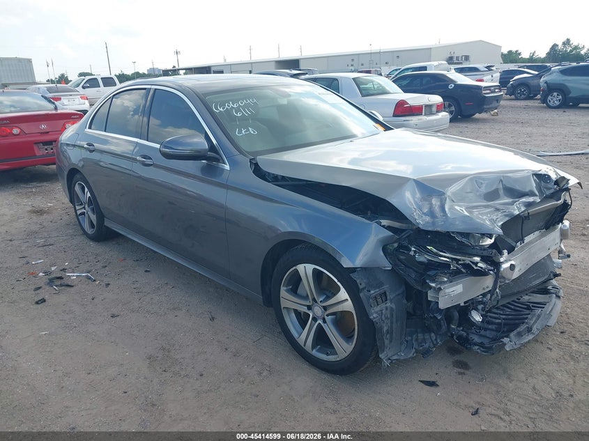2017 Mercedes-benz E-klasse VIN WDDZF4JB7HA114828 IAAI salvage auction — FRONT END, Salvage (Texas), sold $5,325 on 2026-08-13 (photo 1)