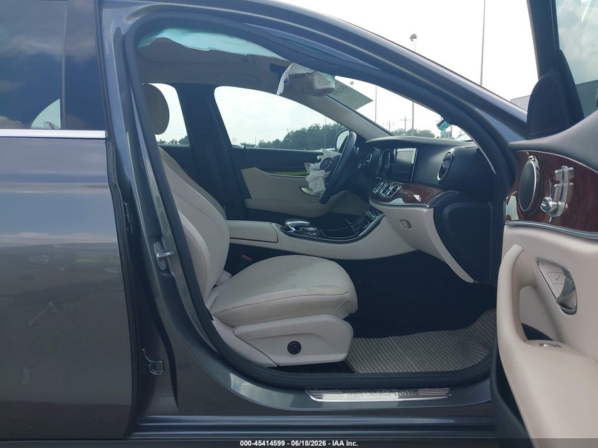 2017 Mercedes-benz E-klasse VIN WDDZF4JB7HA114828 IAAI salvage auction — FRONT END, Salvage (Texas), sold $5,325 on 2026-08-13 (photo 5)