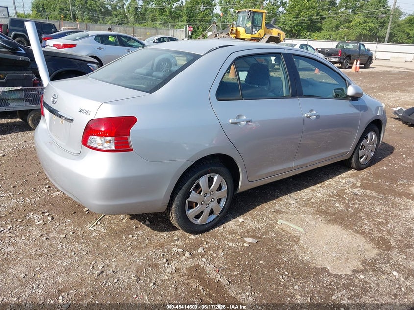 2010 Toyota Yaris VIN JTDBT4K32A1378072 IAAI salvage auction — NORMAL WEAR, Original (Ohio), sold $1,425 on 2026-07-16 (photo 4)