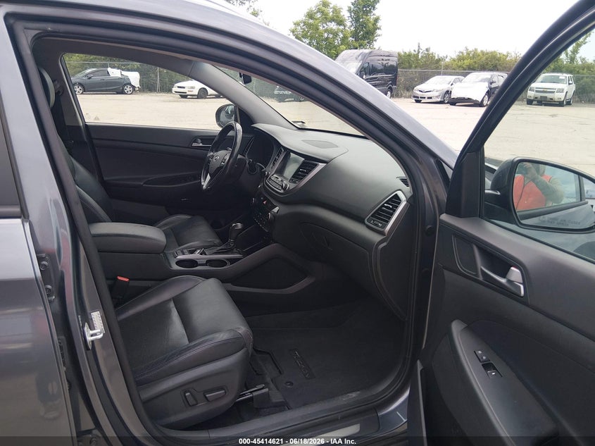 2017 Hyundai Tucson VIN KM8J3CA21HU341419 IAAI salvage auction — UNKNOWN, Salvage (Missouri), sold $2,150 on 2026-07-28 (photo 5)