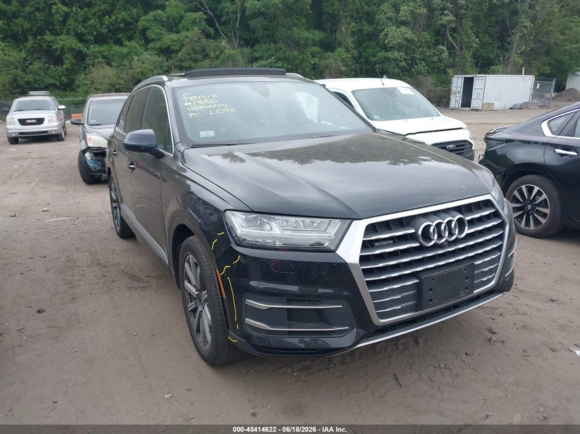 2019 Audi Q7 VIN WA1LHAF74KD037638 — IAAI salvage auction photo