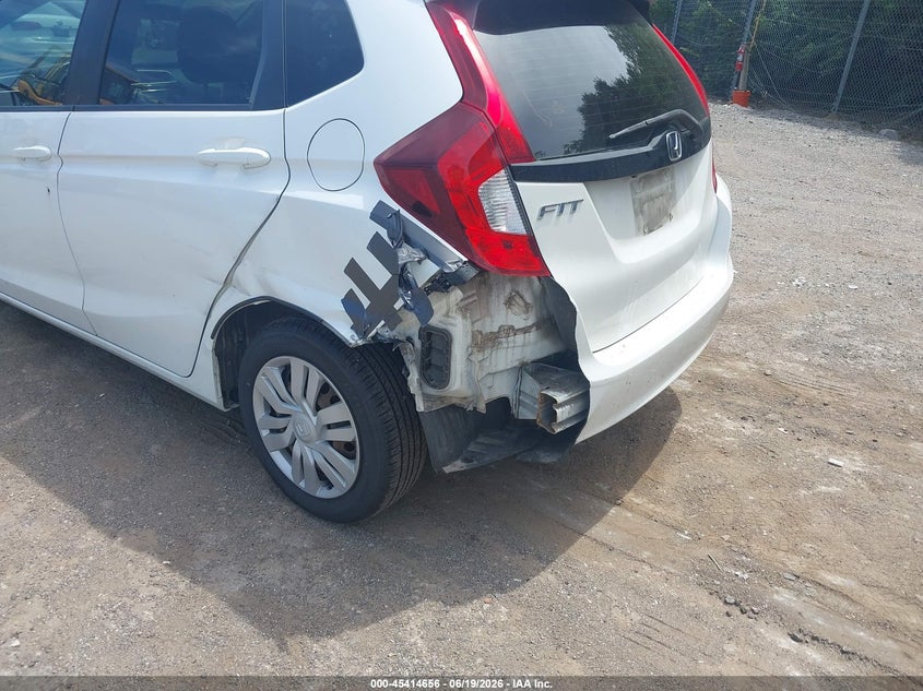 2016 Honda Fit VIN JHMGK5H58GS002467 IAAI salvage auction — UNKNOWN, Salvage (Pennsylvania), sold $2,150 on 2026-07-17 (photo 6)