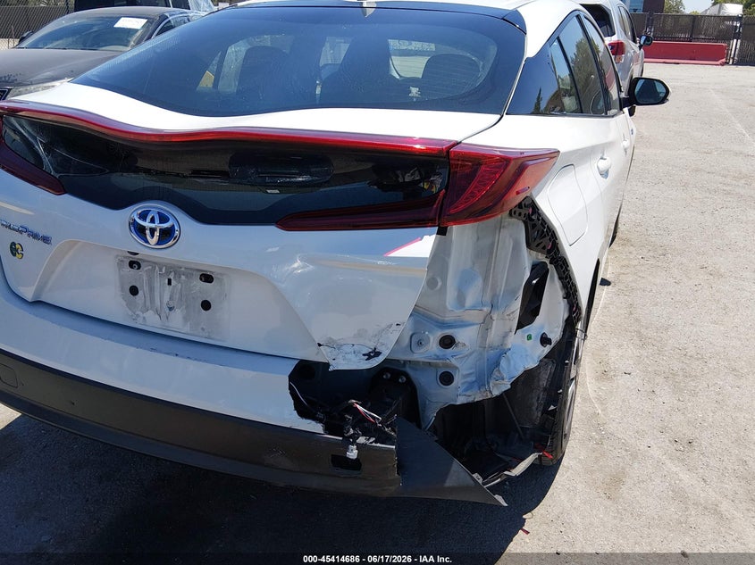 2017 Toyota Prius VIN JTDKARFP0H3001903 IAAI salvage auction — REAR END, Salvage (California), sold $8,150 on 2026-07-13 (photo 6)