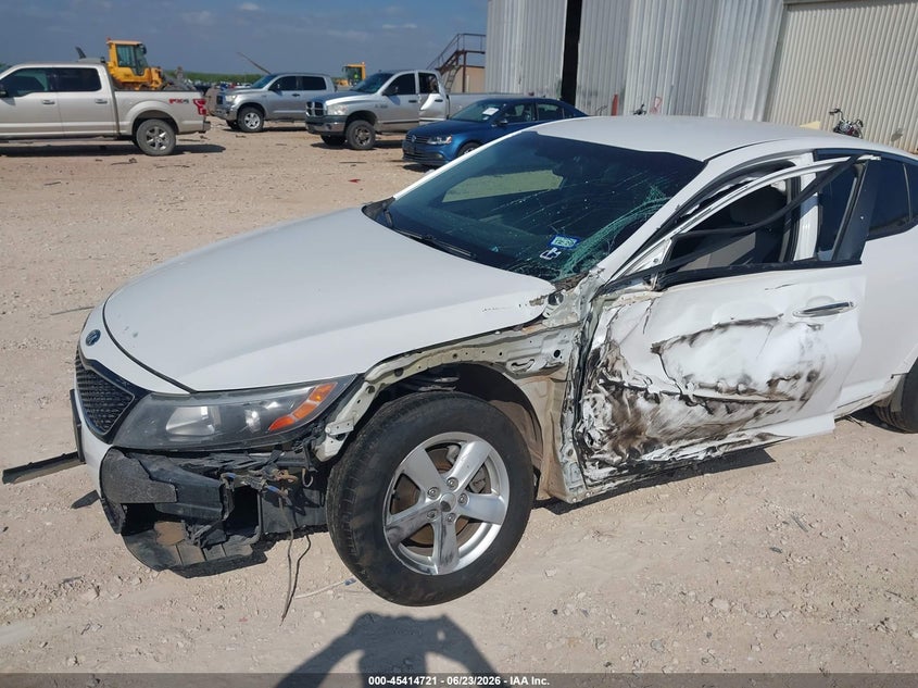 2015 Kia Optima VIN KNAGM4A72F5545406 IAAI salvage auction — SIDE, Salvage (Texas), sold $650 on 2026-07-09 (photo 6)