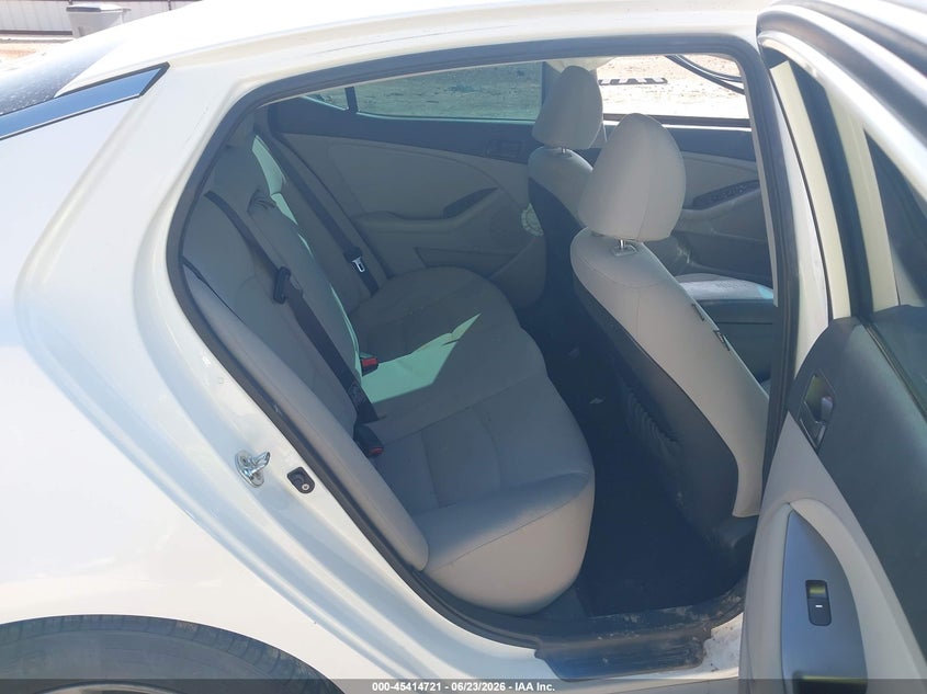 2015 Kia Optima VIN KNAGM4A72F5545406 IAAI salvage auction — SIDE, Salvage (Texas), sold $650 on 2026-07-09 (photo 8)