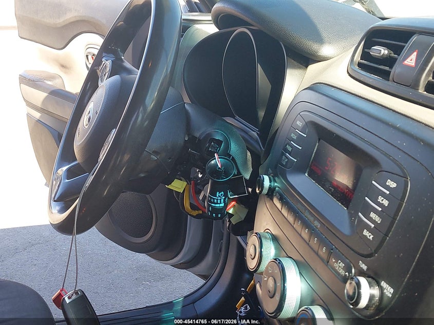 2014 Kia Soul VIN KNDJP3A52E7715484 IAAI salvage auction — THEFT, Salvage (California), sold $1,100 on 2026-07-28 (photo 6)