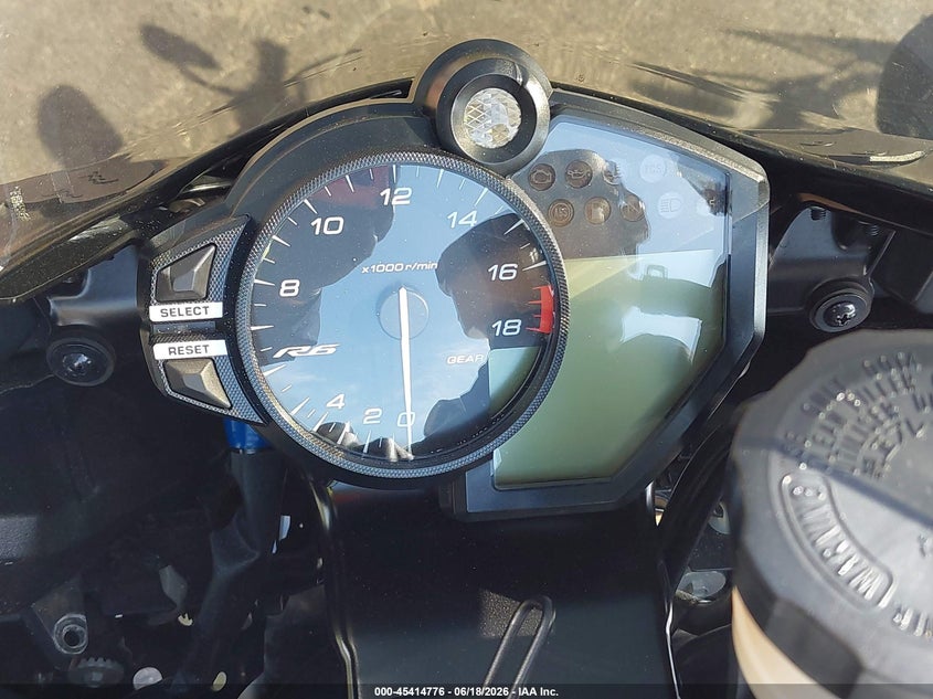 2020 Yamaha Yzf VIN JYARJ28E1LA007677 IAAI salvage auction — FRONT END, Salvage Title, sold $4,650 on 2026-08-26 (photo 7)