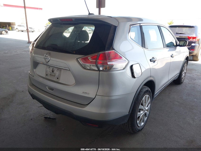 2016 Nissan Rogue VIN KNMAT2MV9GP721268 IAAI salvage auction — SIDE, Salvage (California), sold $1,900 on 2026-07-30 (photo 4)
