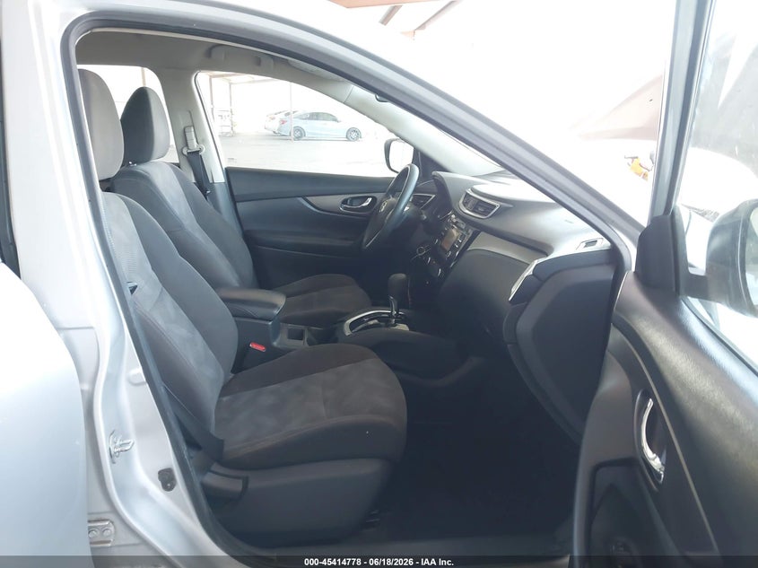 2016 Nissan Rogue VIN KNMAT2MV9GP721268 IAAI salvage auction — SIDE, Salvage (California), sold $1,900 on 2026-07-30 (photo 5)