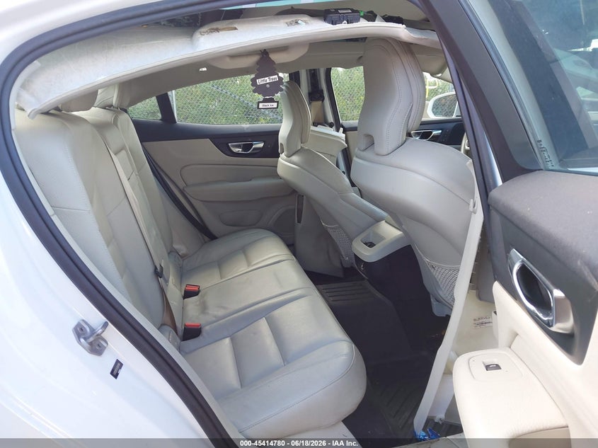 2020 Volvo S60 VIN 7JR102FK1LG041484 IAAI salvage auction — FRONT END, Salvage Title, sold $5,125 on 2026-08-11 (photo 8)