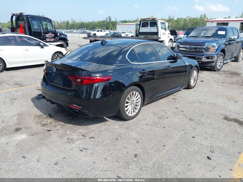 2021 Alfa romeo Giulia VIN ZARFAMAN2M7644577 IAAI salvage auction — FRONT END, Rebuildable (Florida), sold $6,025 on 2026-07-13 (photo 4)