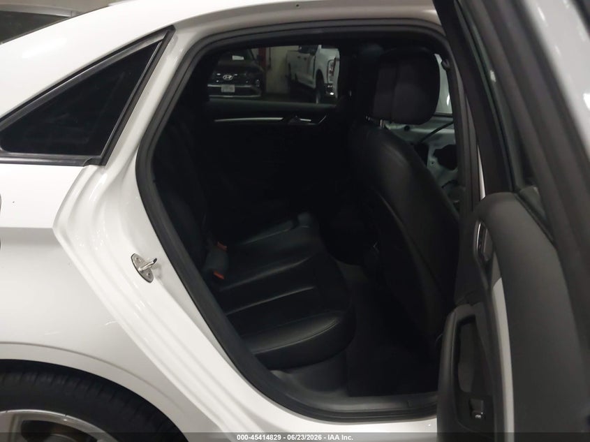 2019 Audi A3 VIN WAUAUGFF9K1010825 IAAI salvage auction — LEFT FRONT, Salvage (Oregon), sold $3,550 on 2026-07-31 (photo 8)