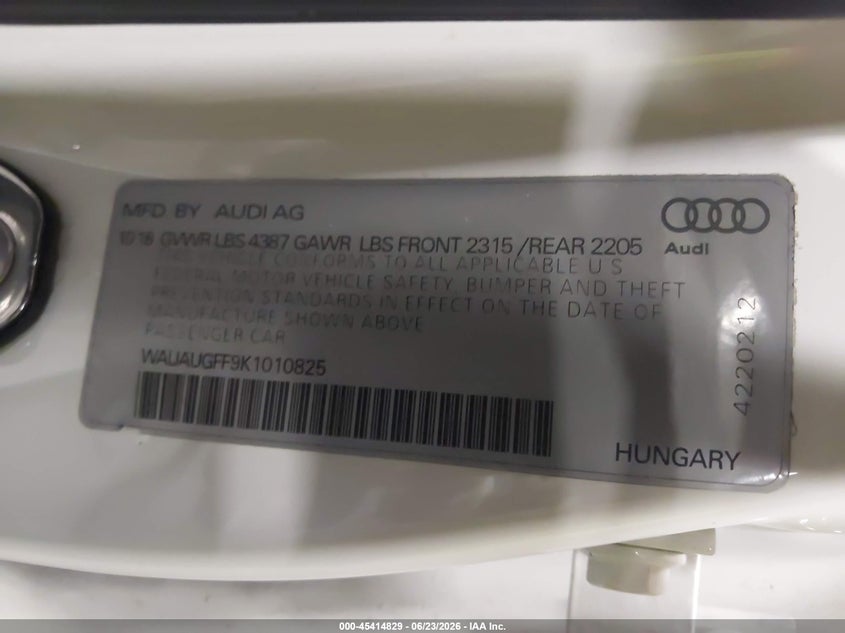 2019 Audi A3 VIN WAUAUGFF9K1010825 IAAI salvage auction — LEFT FRONT, Salvage (Oregon), sold $3,550 on 2026-07-31 (photo 9)