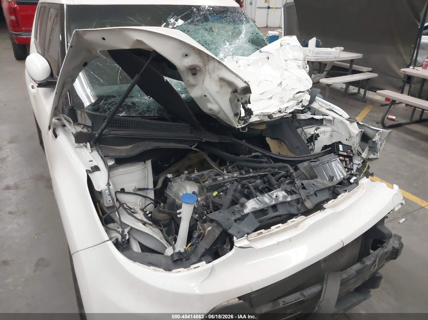 2018 Kia Soul VIN KNDJN2A24J7583828 IAAI salvage auction — FRONT END, Salvage Title, sold $500 on 2026-07-28 (photo 6)