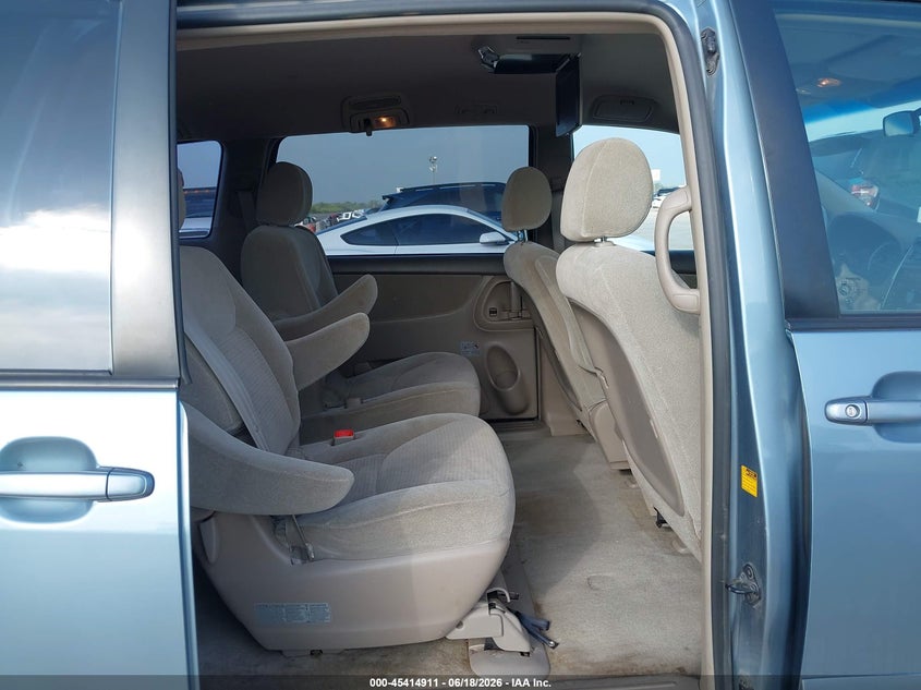 2006 Toyota Sienna VIN 5TDZA23C86S573109 IAAI salvage auction — FRONT END, Salvage (Texas), sold $725 on 2026-07-20 (photo 8)