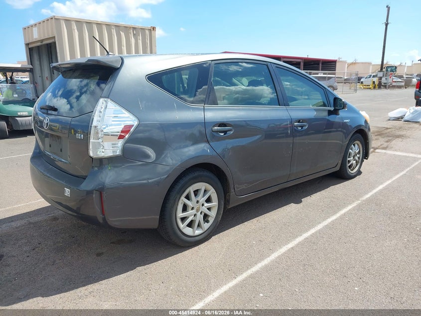 2013 Toyota Prius v VIN JTDZN3EU6D3205574 IAAI salvage auction — NORMAL WEAR, Clear (Hawaii), sold $875 on 2026-07-28 (photo 4)