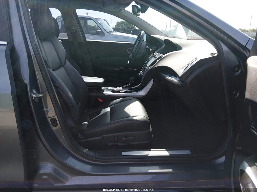 2020 Acura Tlx VIN 19UUB1F33LA009424 IAAI salvage auction — REAR END, Salvage Title, sold $7,825 on 2026-07-31 (photo 5)