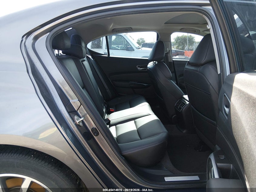 2020 Acura Tlx VIN 19UUB1F33LA009424 IAAI salvage auction — REAR END, Salvage Title, sold $7,825 on 2026-07-31 (photo 8)