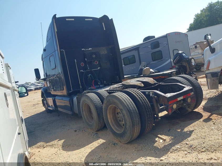 2012 Peterbilt 587 VIN 1XP4DP9X2CD121610 IAAI salvage auction — REPOSSESSION, Clear (South Carolina), sold $7,500 on 2026-09-12 (photo 3)
