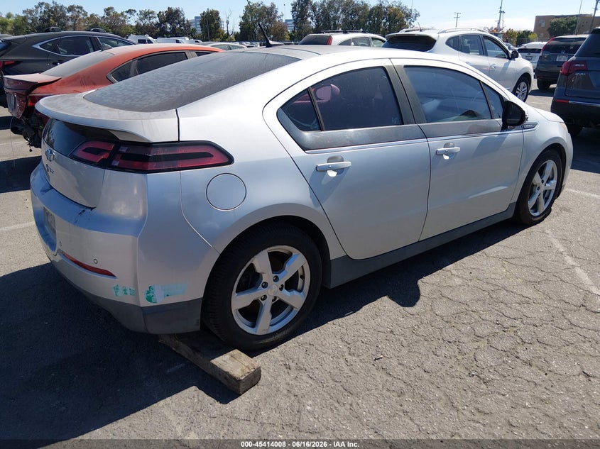 2014 Chevrolet Volt VIN 1G1RE6E4XEU172987 IAAI salvage auction — NORMAL WEAR, Clear - Dealer Only (California), sold $825 on 2026-07-09 (photo 4)