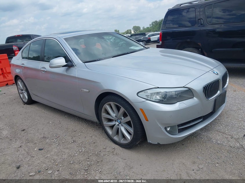 2013 BMW 5 series VIN WBAFU7C58DDU77902 IAAI salvage auction — NORMAL WEAR, Clear (Missouri), sold $750 on 2026-07-15 (photo 1)