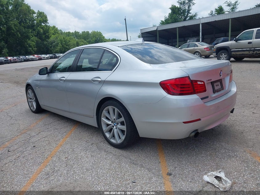 2013 BMW 5 series VIN WBAFU7C58DDU77902 IAAI salvage auction — NORMAL WEAR, Clear (Missouri), sold $750 on 2026-07-15 (photo 3)
