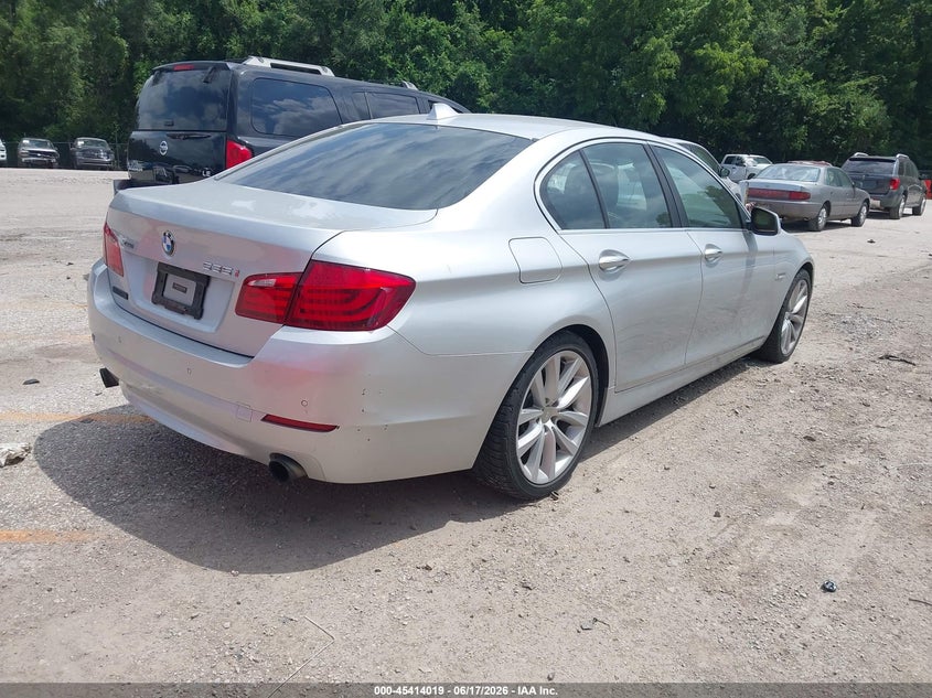 2013 BMW 5 series VIN WBAFU7C58DDU77902 IAAI salvage auction — NORMAL WEAR, Clear (Missouri), sold $750 on 2026-07-15 (photo 4)