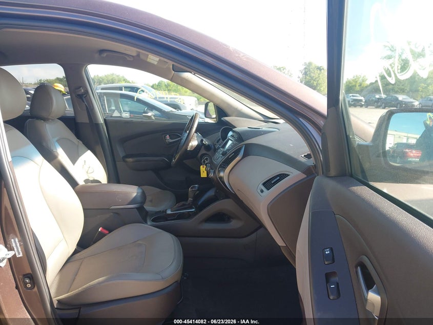 2015 Hyundai Tucson VIN KM8JUCAG6FU988937 IAAI salvage auction — RIGHT SIDE, Salvage Title, sold $25 on 2026-07-28 (photo 5)