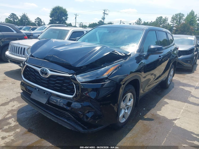 2022 Toyota Highlander VIN 5TDCZRBH9NS561117 IAAI salvage auction — FRONT END, Salvage (North Carolina), sold $10,200 on 2026-08-02 (photo 2)