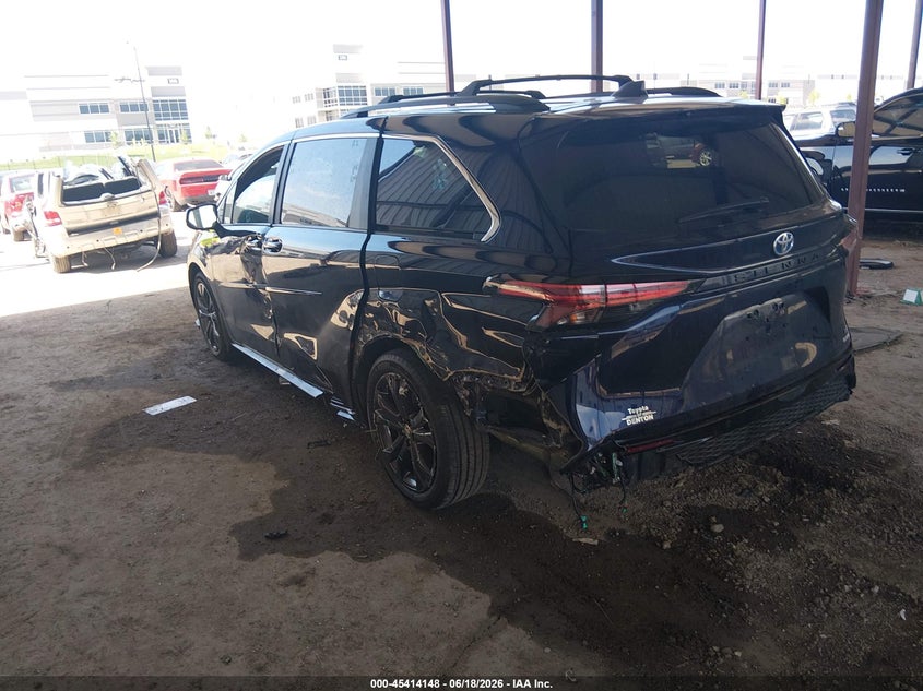 2024 Toyota Sienna VIN 5TDXRKEC4RS211490 IAAI salvage auction — ALL OVER, Salvage Title, sold $21,000 on 2026-08-20 (photo 3)