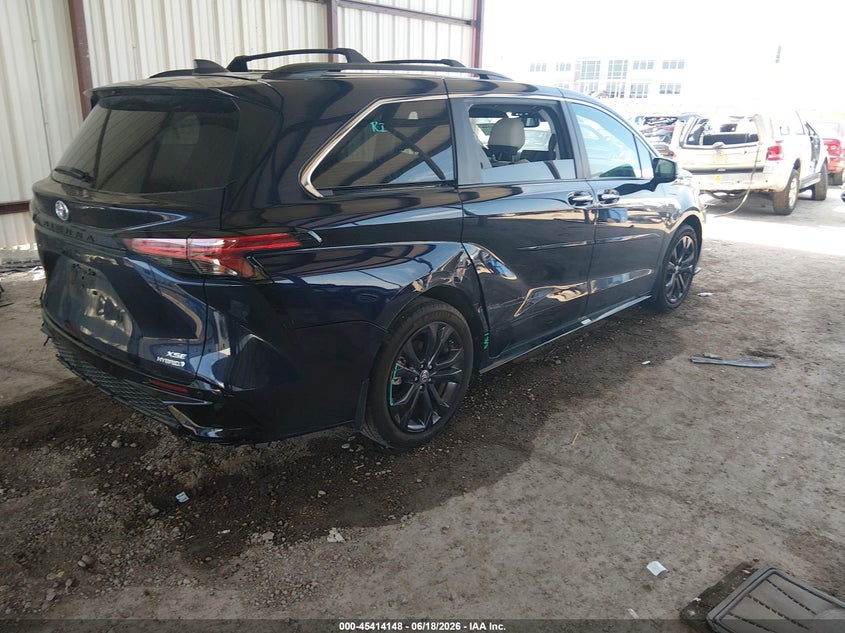 2024 Toyota Sienna VIN 5TDXRKEC4RS211490 IAAI salvage auction — ALL OVER, Salvage Title, sold $21,000 on 2026-08-20 (photo 4)