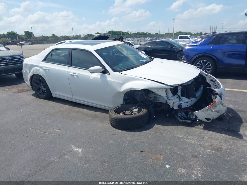 2023 Chrysler 300 VIN 2C3CCABG1PH633363 — IAAI salvage auction photo
