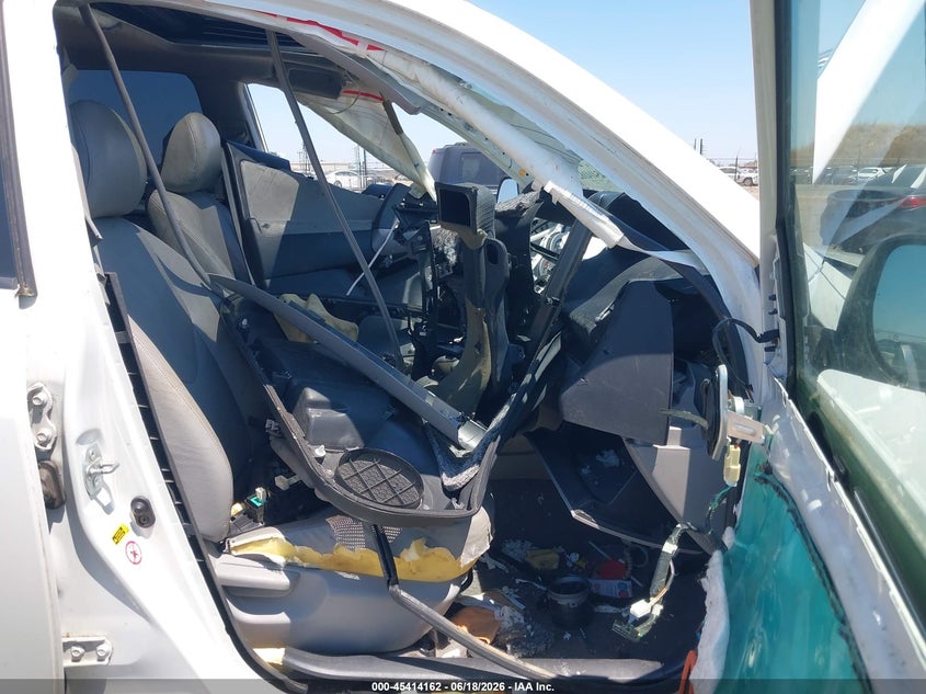 2007 Toyota Rav4 VIN JTMBK31VX75030215 IAAI salvage auction — THEFT, Salvage (California), sold $775 on 2026-07-29 (photo 5)