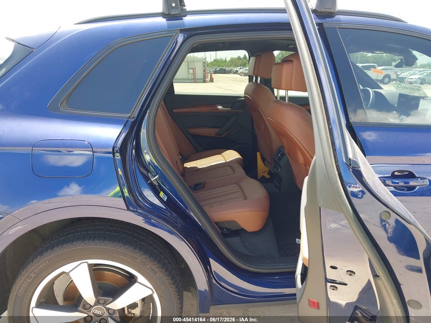 2023 Audi Q5 VIN WA1EAAFY1P2117262 IAAI salvage auction — WATER/FLOOD, Salvage (Texas), sold $14,850 on 2026-07-09 (photo 8)