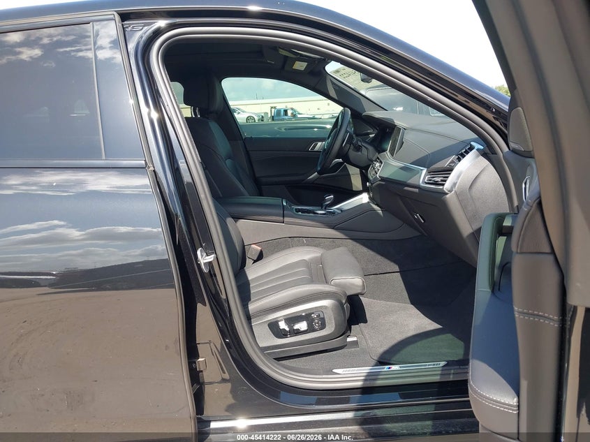 2021 BMW X6 VIN 5UXCY6C03M9G36144 IAAI salvage auction — WATER/FLOOD, Salvage Title, sold $18,600 on 2026-07-30 (photo 5)