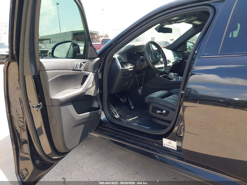 2021 BMW X6 VIN 5UXCY6C03M9G36144 IAAI salvage auction — WATER/FLOOD, Salvage Title, sold $18,600 on 2026-07-30 (photo 6)