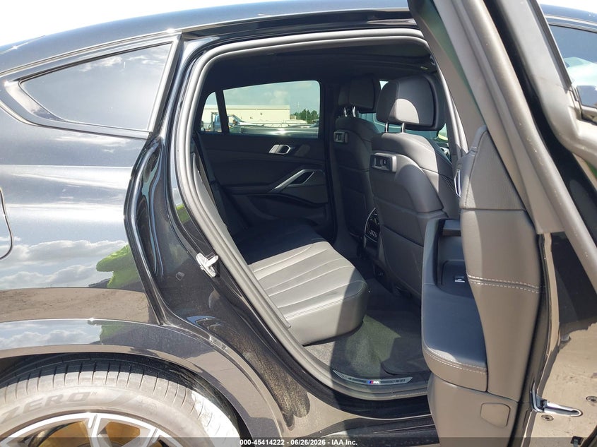 2021 BMW X6 VIN 5UXCY6C03M9G36144 IAAI salvage auction — WATER/FLOOD, Salvage Title, sold $18,600 on 2026-07-30 (photo 8)