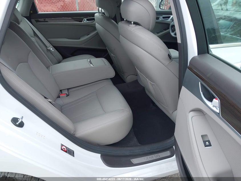 2017 Genesis G80 VIN KMHGN4JE0HU171719 IAAI salvage auction — FRONT END, Salvage Title, sold $2,200 on 2026-07-30 (photo 8)