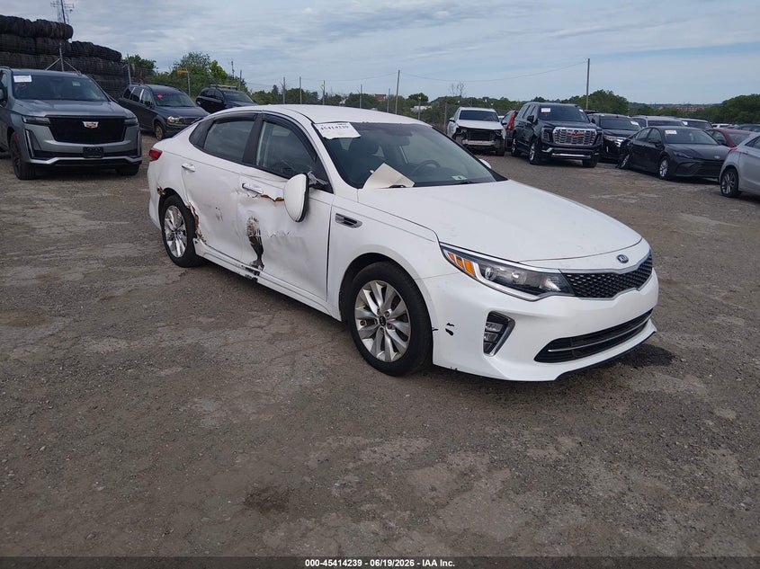 2018 Kia Optima VIN 5XXGT4L34JG205937 IAAI salvage auction — NORMAL WEAR, Clear (Pennsylvania), sold $925 on 2026-07-17 (photo 1)