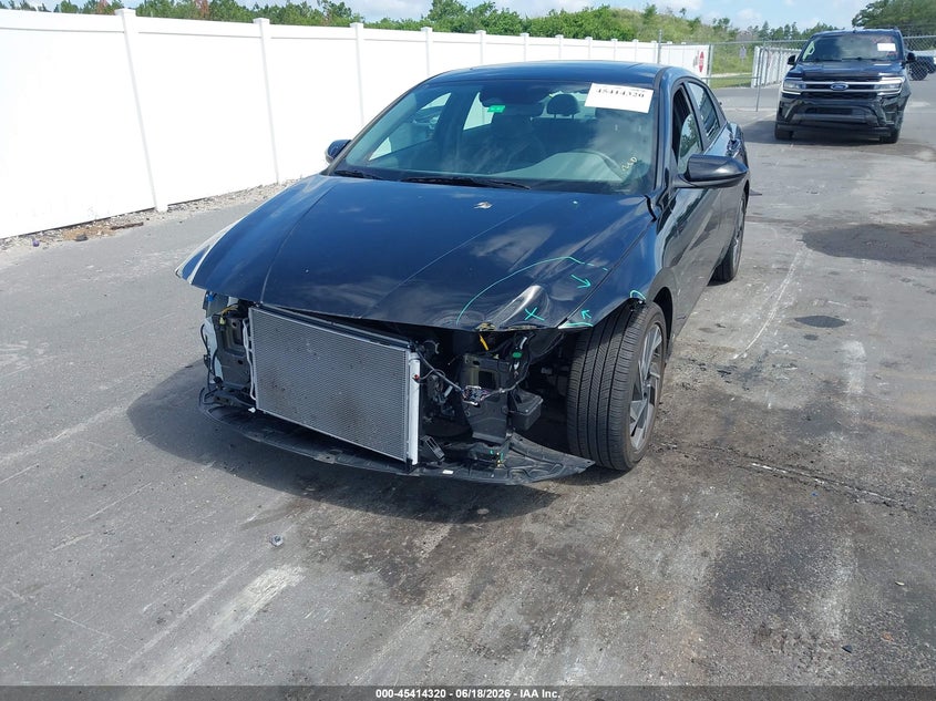 2025 Hyundai Elantra VIN KMHLS4DG9SU935126 IAAI salvage auction — FRONT END, Salvage Title, sold $6,100 on 2026-07-16 (photo 2)