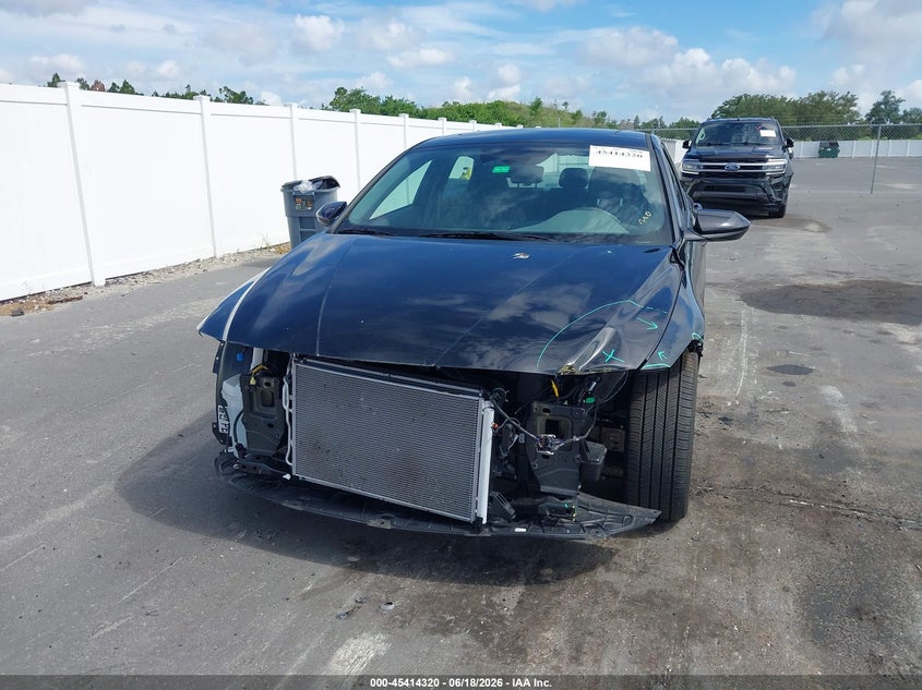 2025 Hyundai Elantra VIN KMHLS4DG9SU935126 IAAI salvage auction — FRONT END, Salvage Title, sold $6,100 on 2026-07-16 (photo 6)