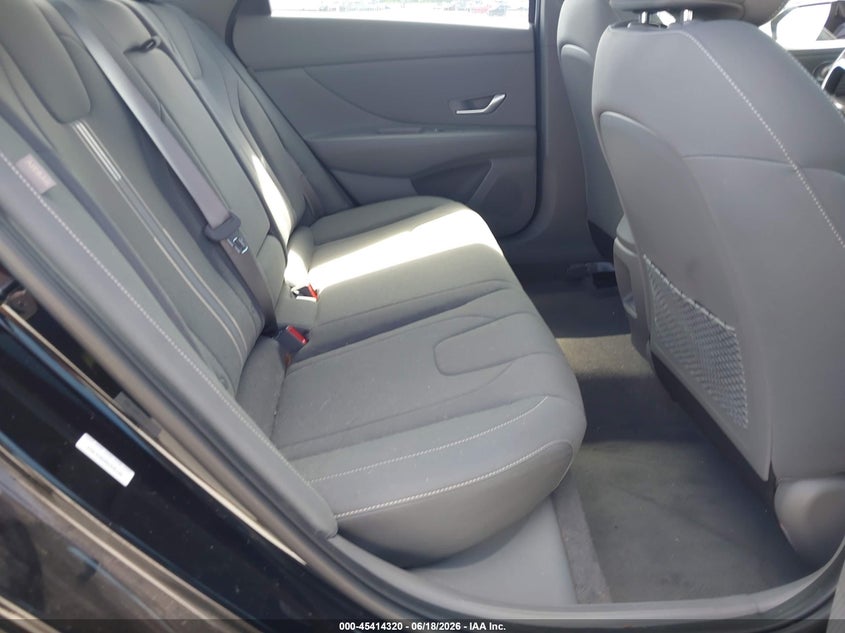 2025 Hyundai Elantra VIN KMHLS4DG9SU935126 IAAI salvage auction — FRONT END, Salvage Title, sold $6,100 on 2026-07-16 (photo 8)
