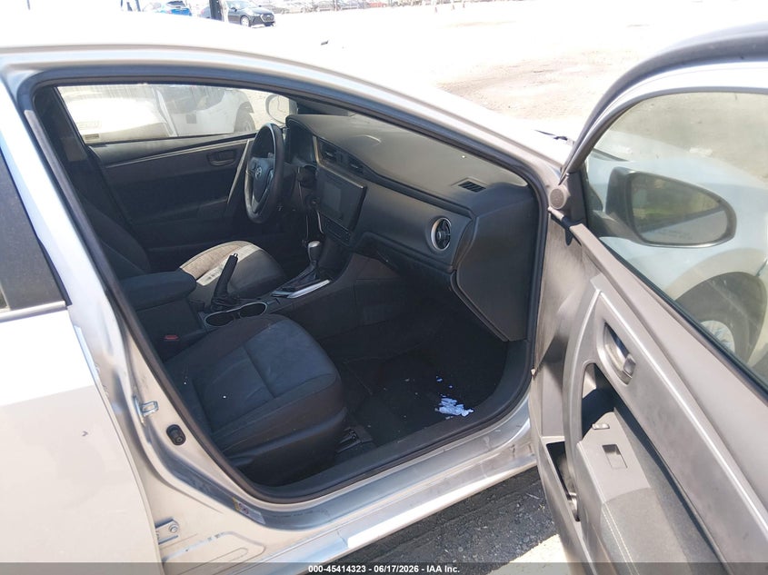 2019 Toyota Corolla VIN 5YFBURHE2KP914860 IAAI salvage auction — Burn Interior, Salvage Title, sold $2,150 on 2026-07-22 (photo 5)