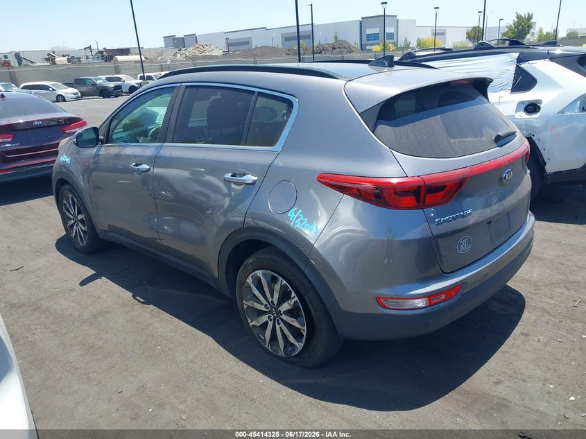 2018 Kia Sportage VIN KNDPN3AC5J7399555 IAAI salvage auction — RIGHT SIDE, Salvage Title, sold $3,100 on 2026-07-31 (photo 3)
