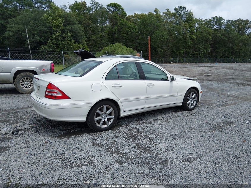 2007 Mercedes-benz C-klasse VIN WDBRF54H07A921687 IAAI salvage auction — FRONT END, Salvage (South Carolina), sold $75 on 2026-07-28 (photo 4)