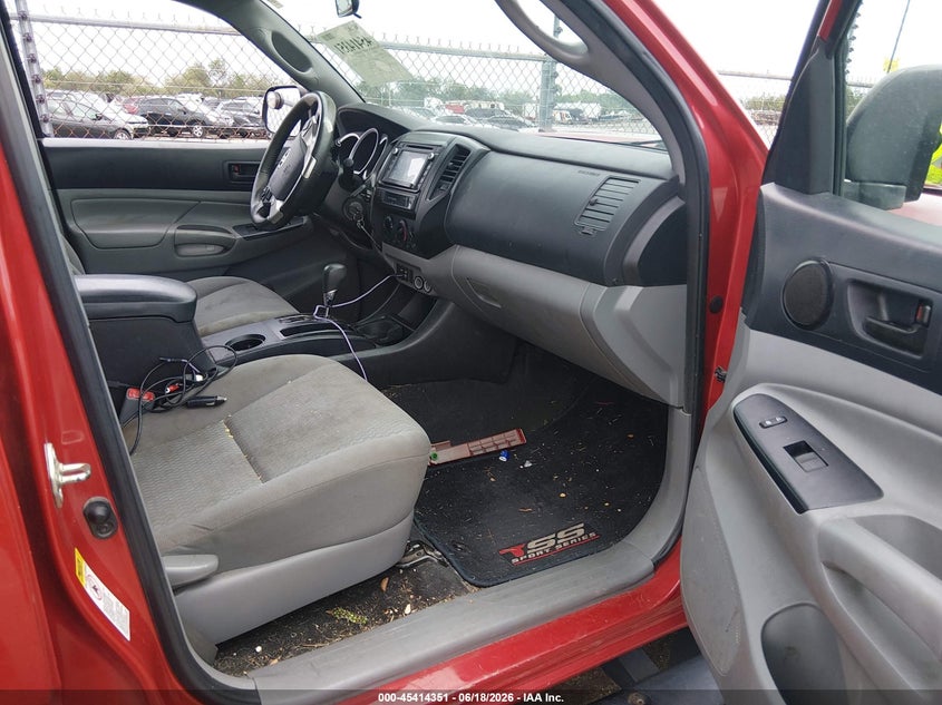 2015 Toyota Tacoma VIN 5TFJX4GN5FX040079 IAAI salvage auction — FRONT END, Salvage Title, sold $6,300 on 2026-07-13 (photo 5)