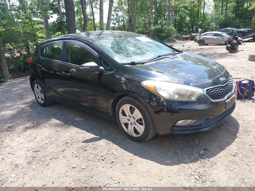 2016 Kia Forte VIN KNAFK5A88G5603956 IAAI salvage auction — NORMAL WEAR, Clear (Virginia), sold $750 on 2026-07-14 (photo 1)